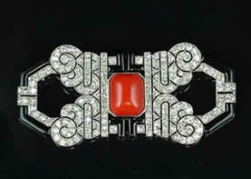 Art Deco Brooch with coral and diamonds